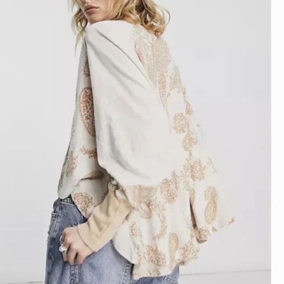 We The Free True Perfection Tee in Almond Milk Size L - Picture 3 of 9